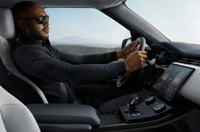 RANGE ROVER SPORT zvenku