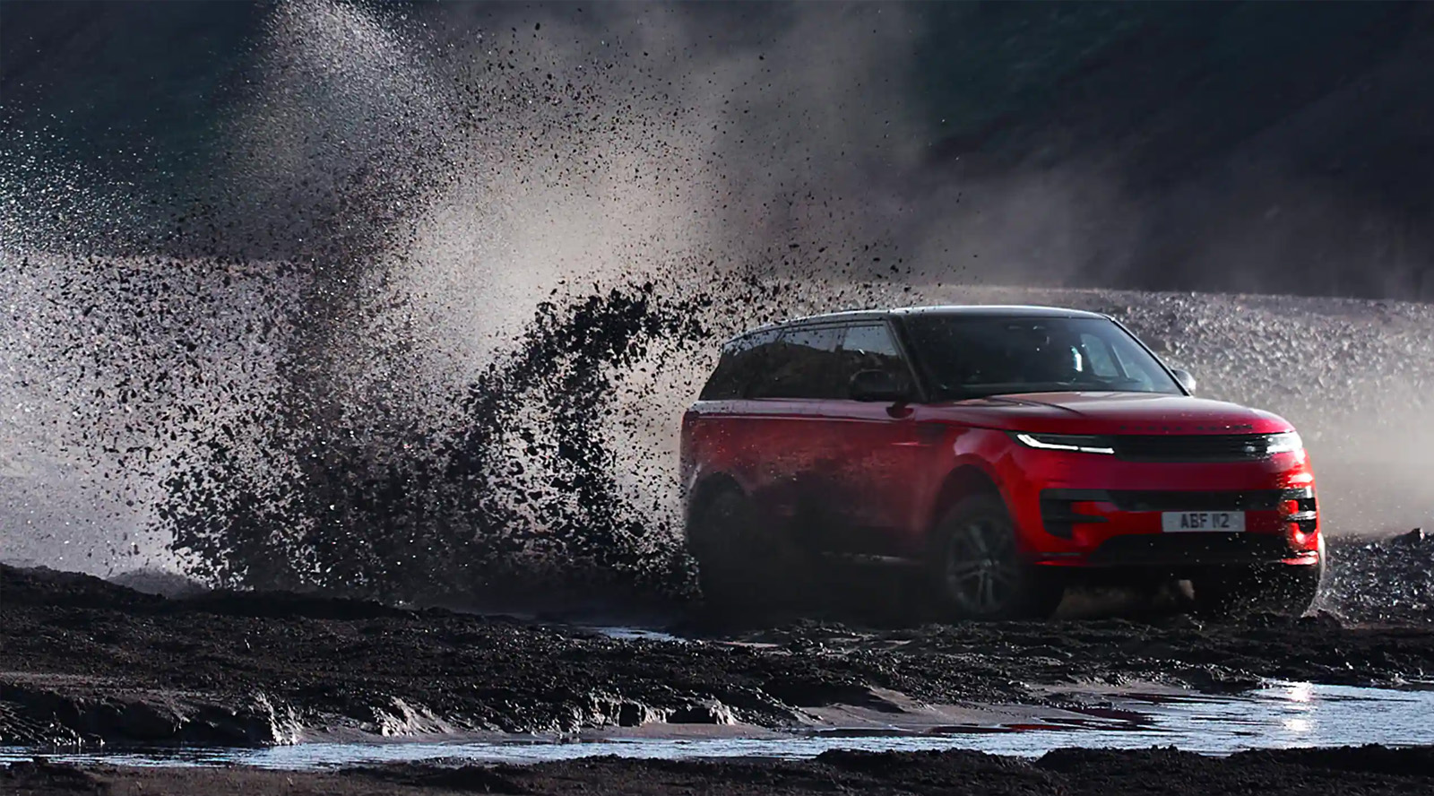 RANGE ROVER SPORT v bahně